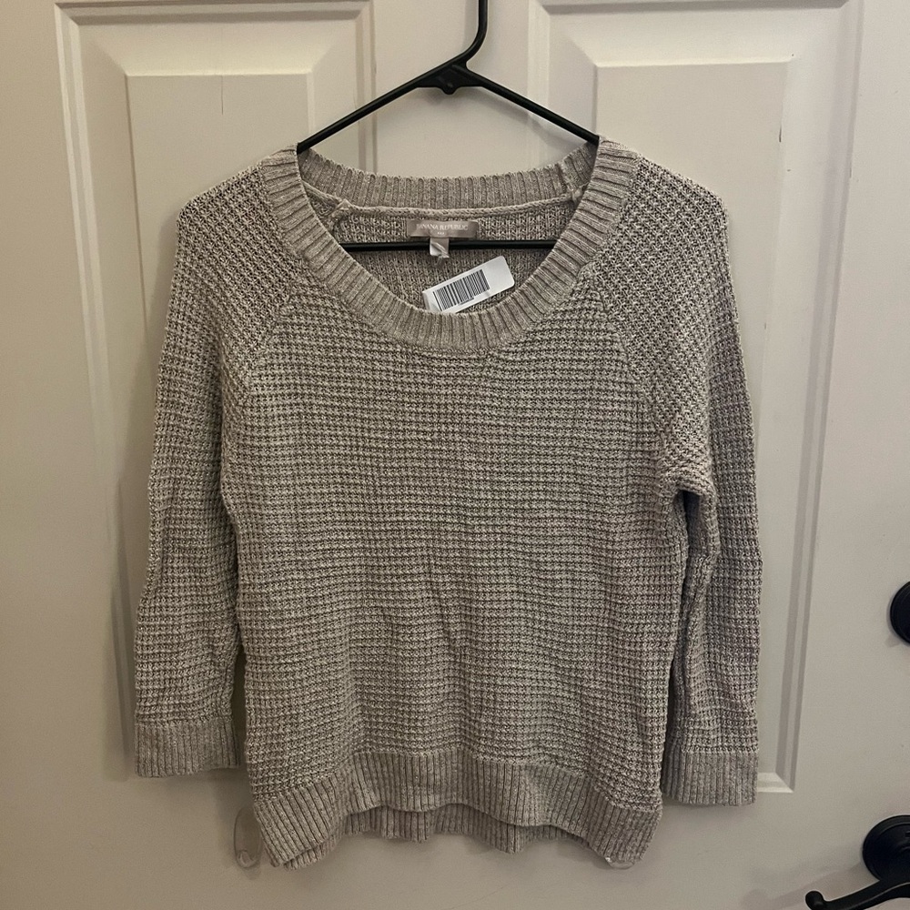 NWOT Woman’s Size S Banana Republic Sweater